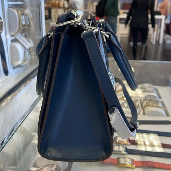 Michael Kors Sheila Medium Signature CZ Logo Satchel Crossbody Center Zip
Navy - Picture 9 of 16